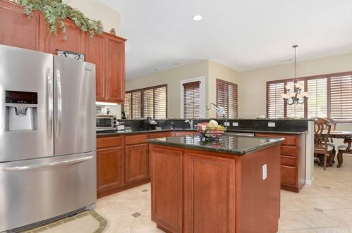 6602 Lynn Ct, San Bernardino, CA 92407-5180