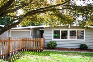 143 166th St, Seattle, WA 98166-3541
