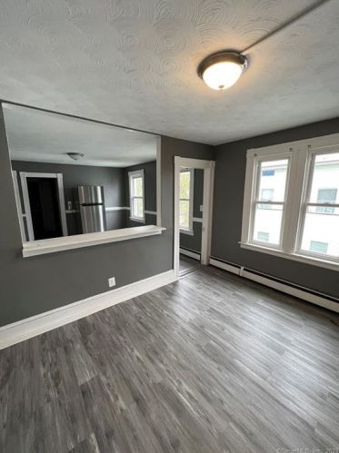 285 High St, New Britain, CT 06051-1063