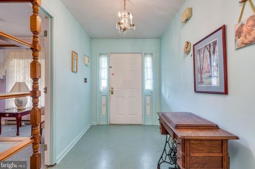 533 Morison St, Charles Town WV  25414-1144 exterior