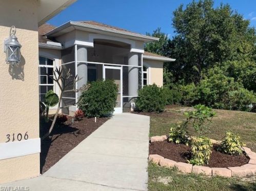 3106 24th St, Lehigh Acres, FL 33976-3982
