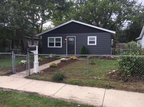 1009 Carlton St, Mishawaka, IN 46544-4555