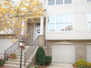 521 Kluemper Ct, Covington, KY 41011-5161