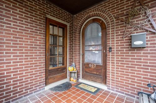 817 Freeport Rd, New Kensington, PA 15068-5402