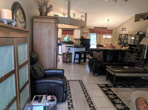 748 Naples Ave, Lehigh Acres, FL 33974-9450