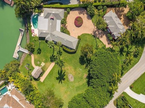 4455 Gordon Dr, Naples, FL 34102-7964