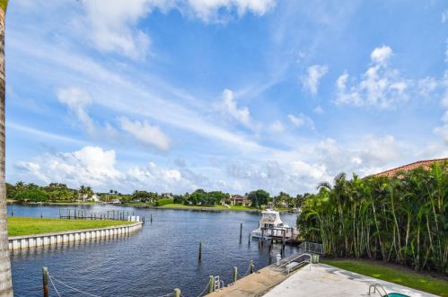 12880 Shore Dr, West Palm Beach, FL 33410-2056