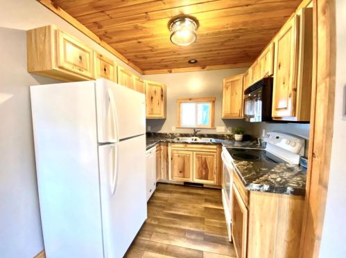 717 Chieftain St, East Farmington WI  54020-8014 exterior