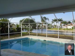 4405 8th Pl, Cape Coral FL  33914-6447 exterior