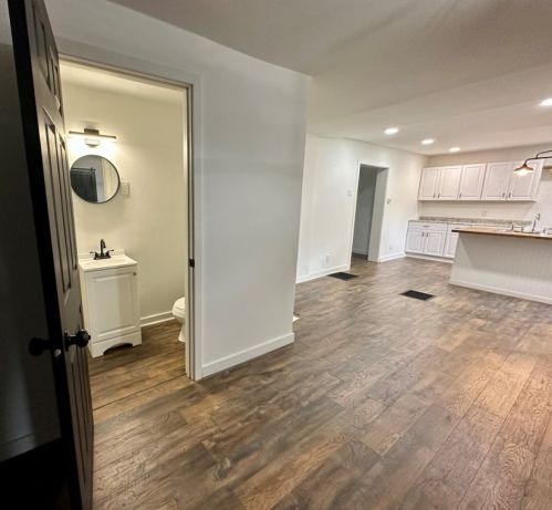 1615 5th Ave, Beaver Falls PA  15010-4028 exterior