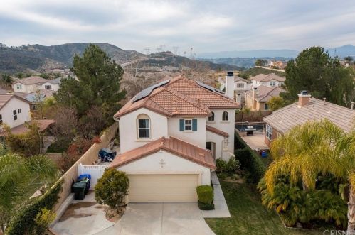 28423 Connick Pl, Santa Clarita CA  91350-1991 exterior