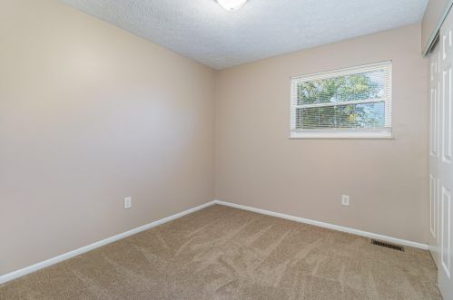 3915 Arrow Ct, Florence KY  41042-3003 exterior