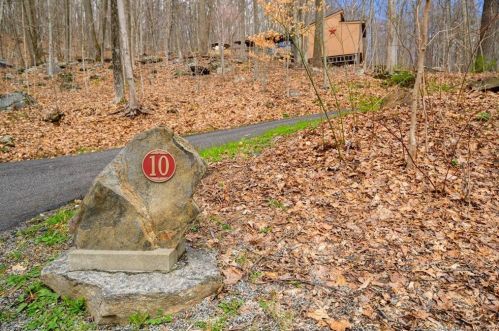 10 Coburn Rd, Sherman, CT 06784-2221