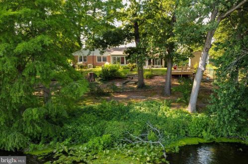 126 Lakeside Dr, Laurel DE  19956-1144 exterior