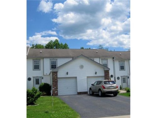 1401 Chelsea Dr, Imperial, PA 15126-8204