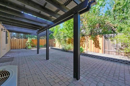 11407 Gold Station Dr, Rancho Cordova CA  95670-6209 exterior