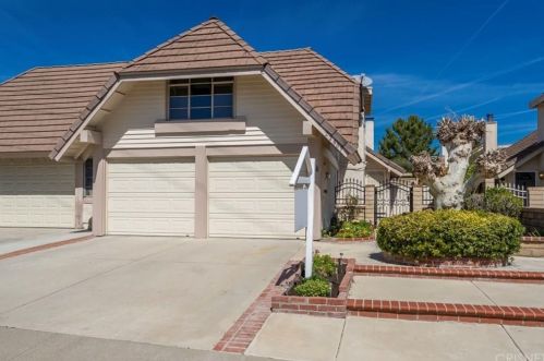 22809 Rio Clara Dr, Santa Clarita, CA 91354-2263