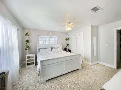 1000 Chestnut St, Honey Grove TX  75446-2036 exterior
