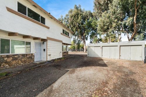 3175 Locke Dr, San Jose, CA 95111-1320