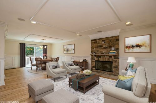107 Rosewood Rd, San Remo, NY 11754-2417