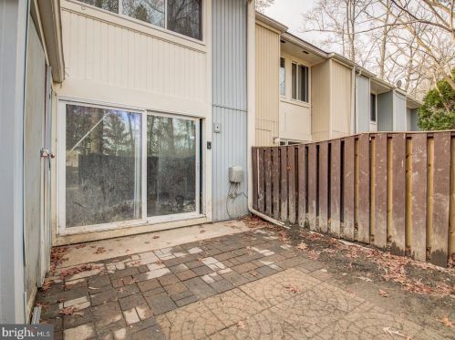 2238 Southgate Sq, Herndon VA  20191-1229 exterior