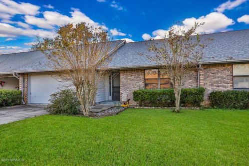 1670 Ashwood Cir, Middleburg, FL 32068-6701