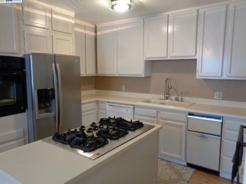 4117 Nichandros St, Hayward, CA 94546-4444