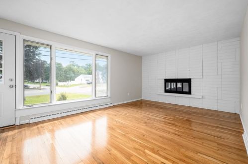 1930 Mendon Rd, Cumberland RI  02864-4390 exterior