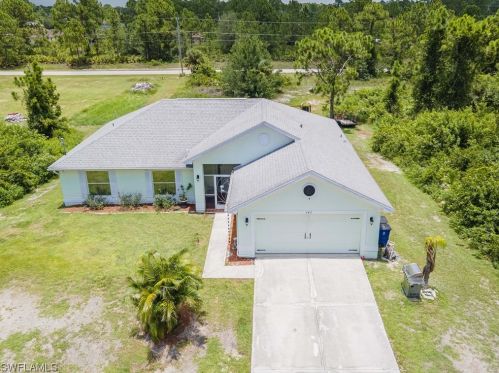 747 Carbon St, Lehigh Acres, FL 33974-9503