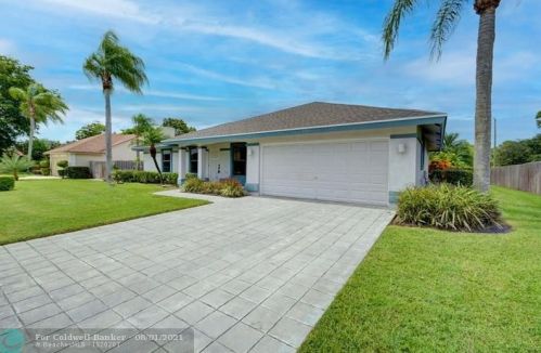 11511 Turnstone Dr, West Palm Beach, FL 33414-5843