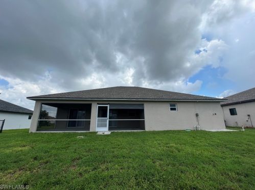 906 11th Pl, Cape Coral FL  33991-2456 exterior