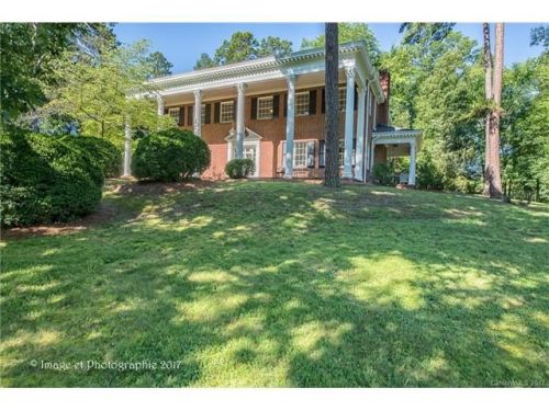 627 Lake Dr, Salisbury, NC 28144-3337