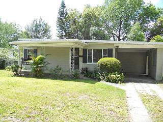 3012 Pickfair St, Orlando, FL 32803-6831
