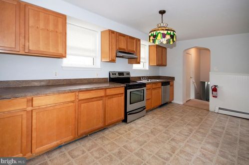 424 2nd Ave, Gloucester NJ  08031-1411 exterior