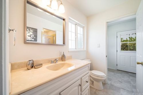6041 Benmore St, Long Beach CA  90815-1408 exterior
