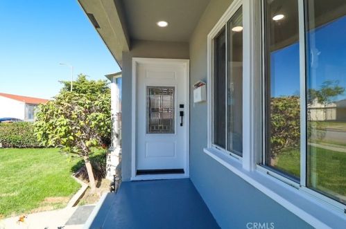 1320 64th St, Long Beach, CA 90805-2536