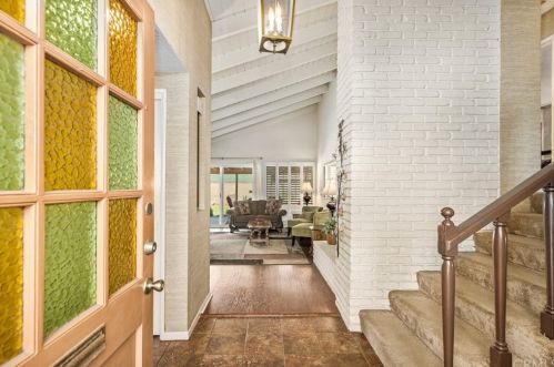 2403 Romneya Dr, Anaheim CA  92806-2229 exterior