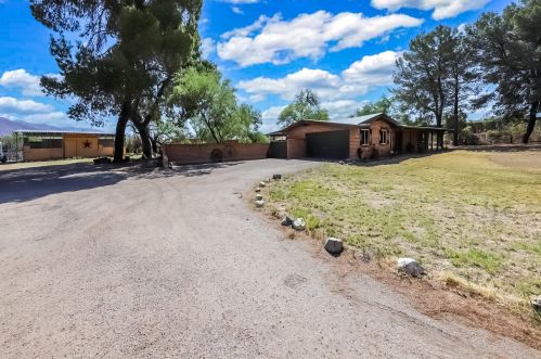 2740 Pantano Rd, Tucson, AZ 85715-3725