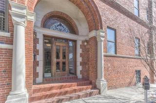 222 Polk Ave, Nashville, TN 37203-3587