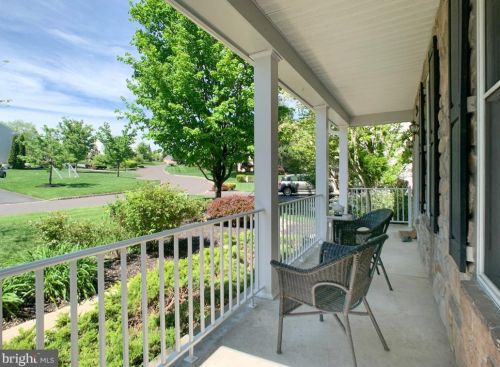 635 Chatsworth Dr, Prospectville, PA 19002-1866