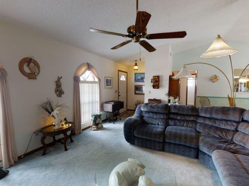 836 Sylvia Dr, Deltona, FL 32725-3328