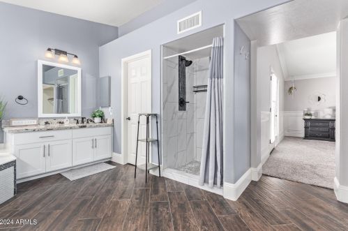 5717 Soft Wind Dr, Glendale AZ  85310-3643 exterior