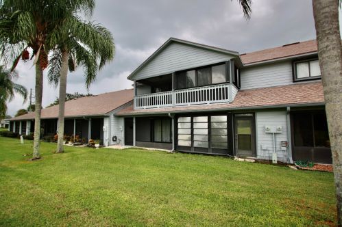 6110 Georgetown Pl, Hobe Sound FL 33455-7300 exterior