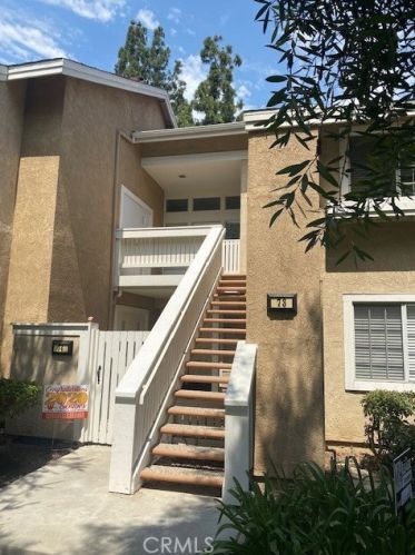 73 Woodleaf, Irvine CA  92614-7081 exterior