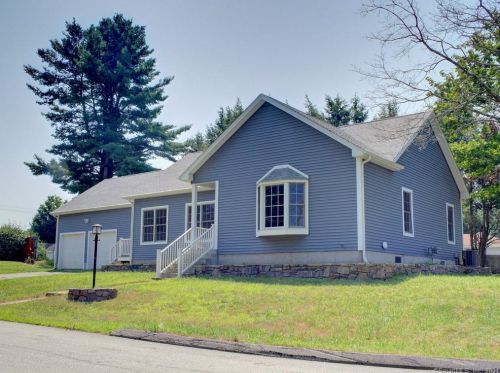 12 Twins Ct, Norwich, CT 06360-6524