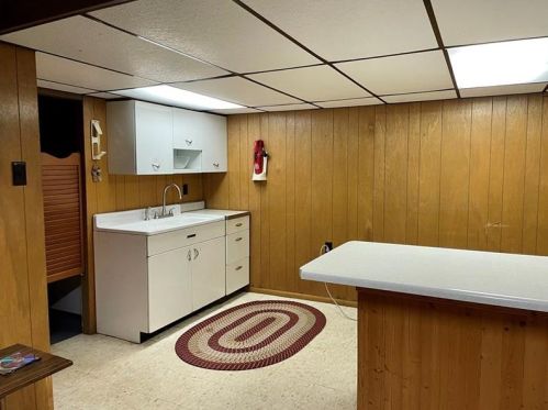 1705 Neshannock Blvd, New Castle PA  16105-2480 exterior