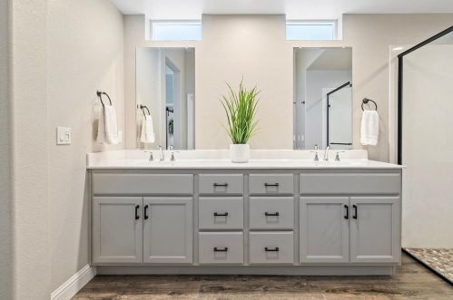 1219 Sephos St, Manteca CA  95337 exterior