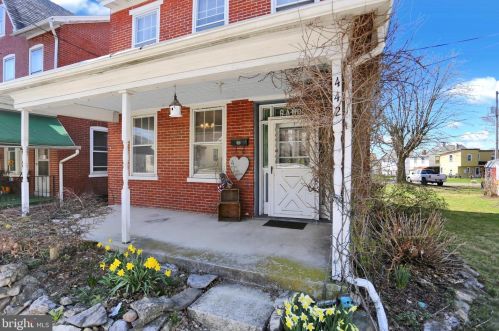 442 Main St, Shoemakersville, PA 19555-1530