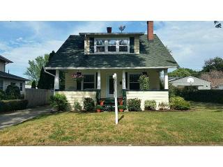 825 Oakmont Ave, Erie, PA 16505-3243
