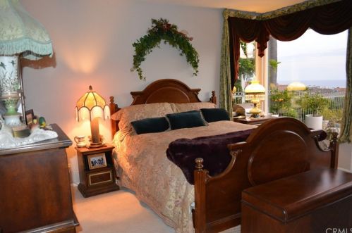 33 San Raphael, Dana Point CA  92629-4042 exterior